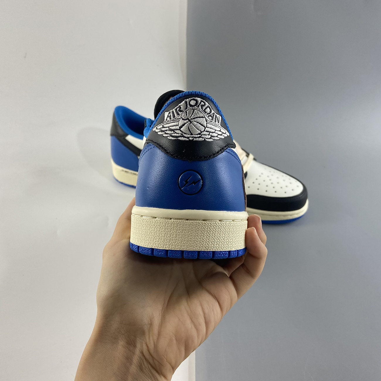 Travis-Scott-x-Fragment-x-Air-Jordan-1-Low-OG-White-Blue-DM7866-140-For-Sale-4