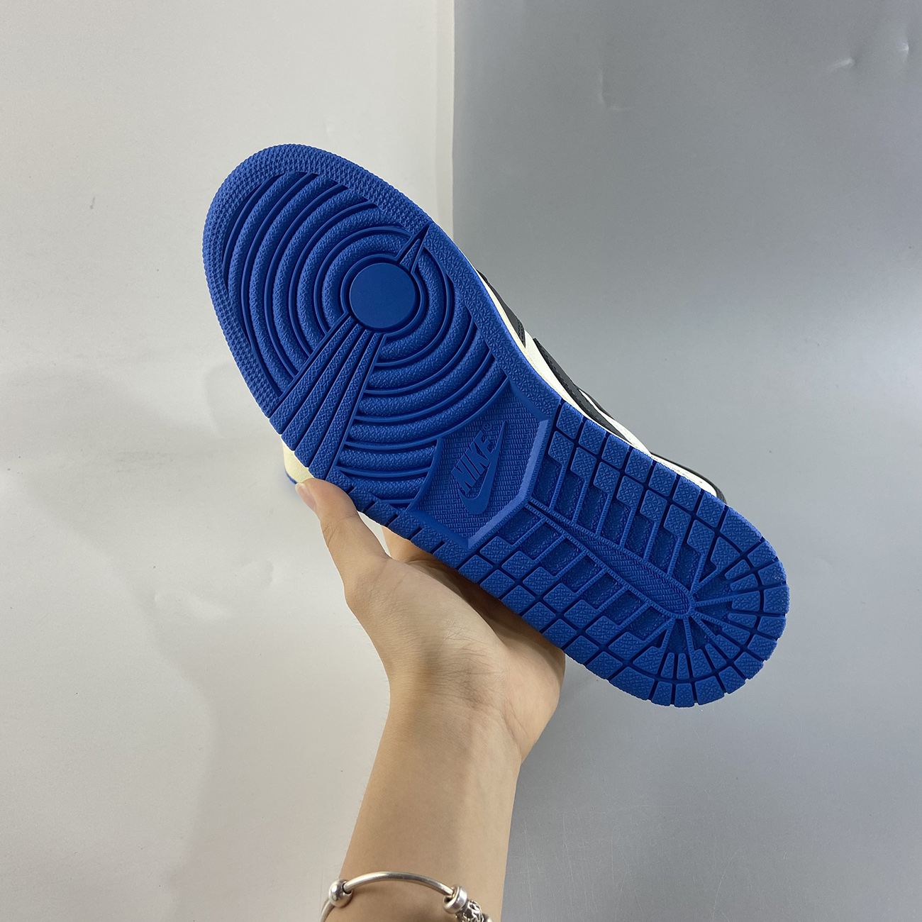 Travis-Scott-x-Fragment-x-Air-Jordan-1-Low-OG-White-Blue-DM7866-140-For-Sale-5