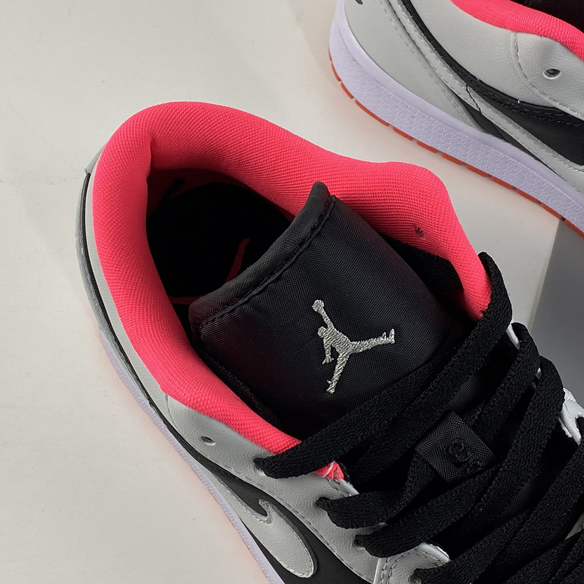 Air-Jordan-1-Low-Wolf-Grey-Infrared-23-For-Sale-3