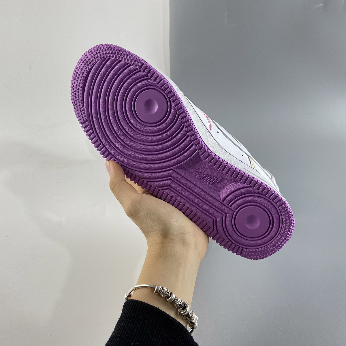 Nike-Air-Force-1-07-Low-Contrast-Stitch-Fuchsia-Glow-For-Sale-5