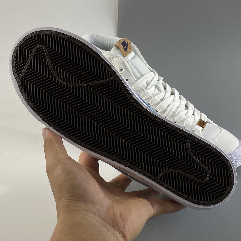 light blue nike blazer mid 77