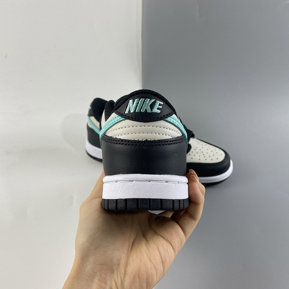 dunk low tropical