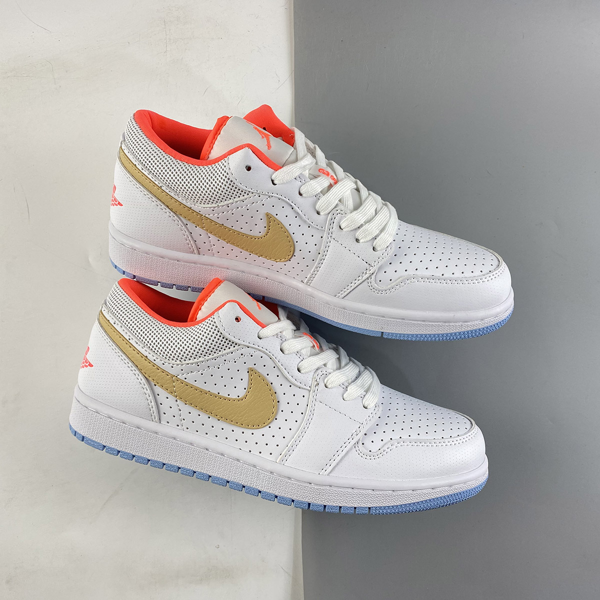 Air-Jordan-1-Low-White-Sesame-Flash-Crimson-Psychic-Blue-For-Sale-1