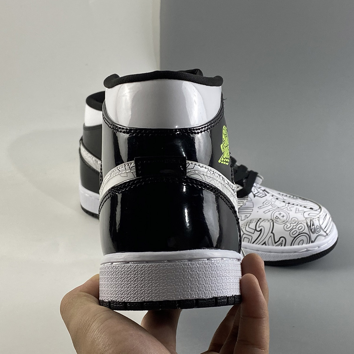 Air-Jordan-1-Mid-DIY-White-White-Black-Volt-For-Sale-4