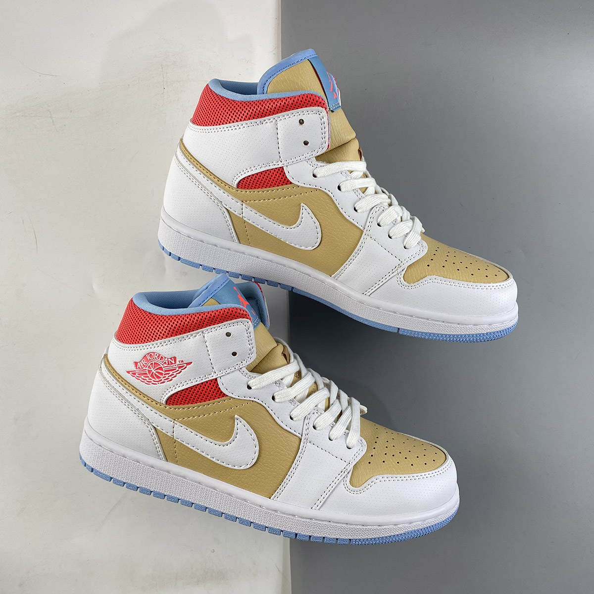 Air-Jordan-1-Mid-SE-Sesame-White-Flash-Crimson-Psychic-Blue-For-Sale-1