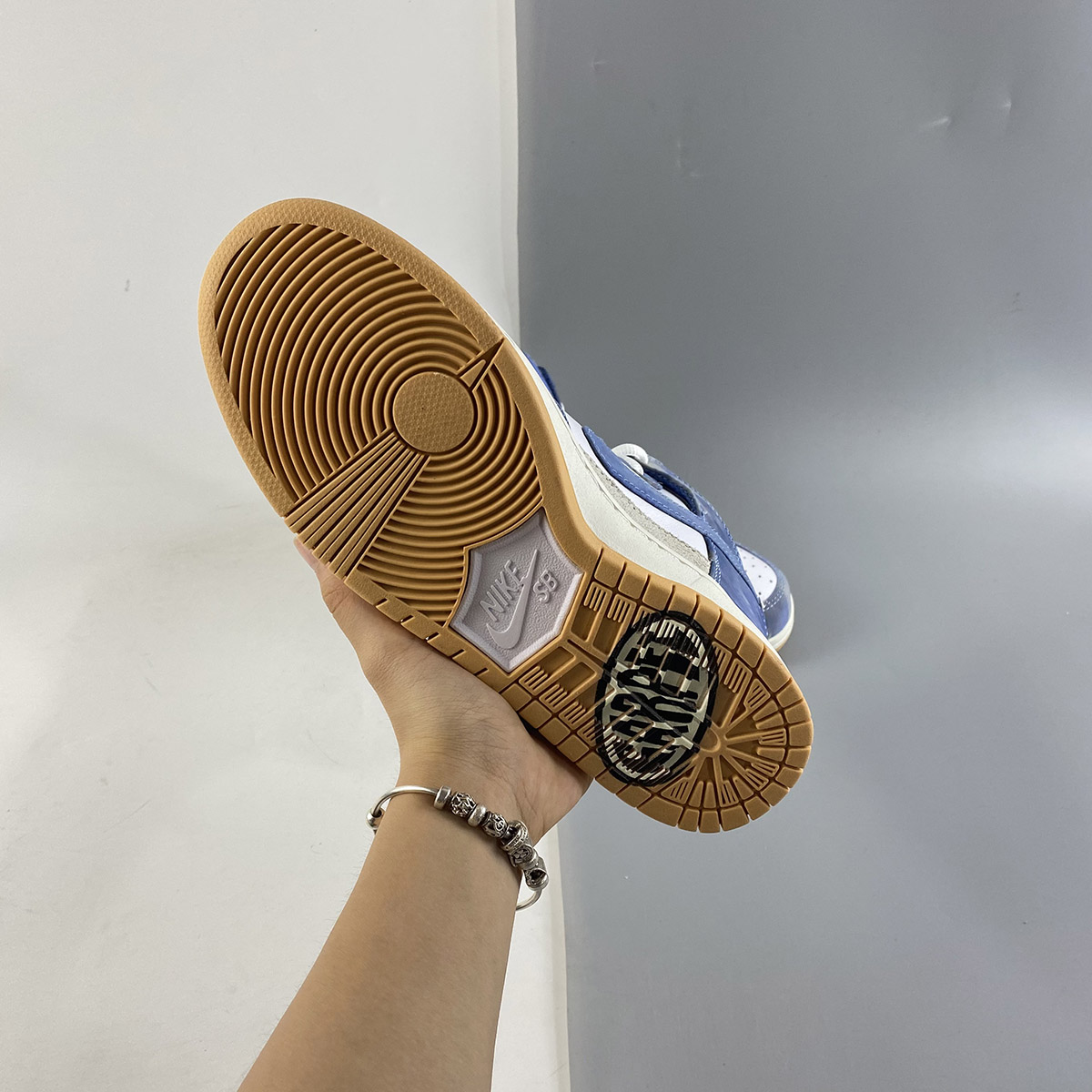 nike sb x carpet company
