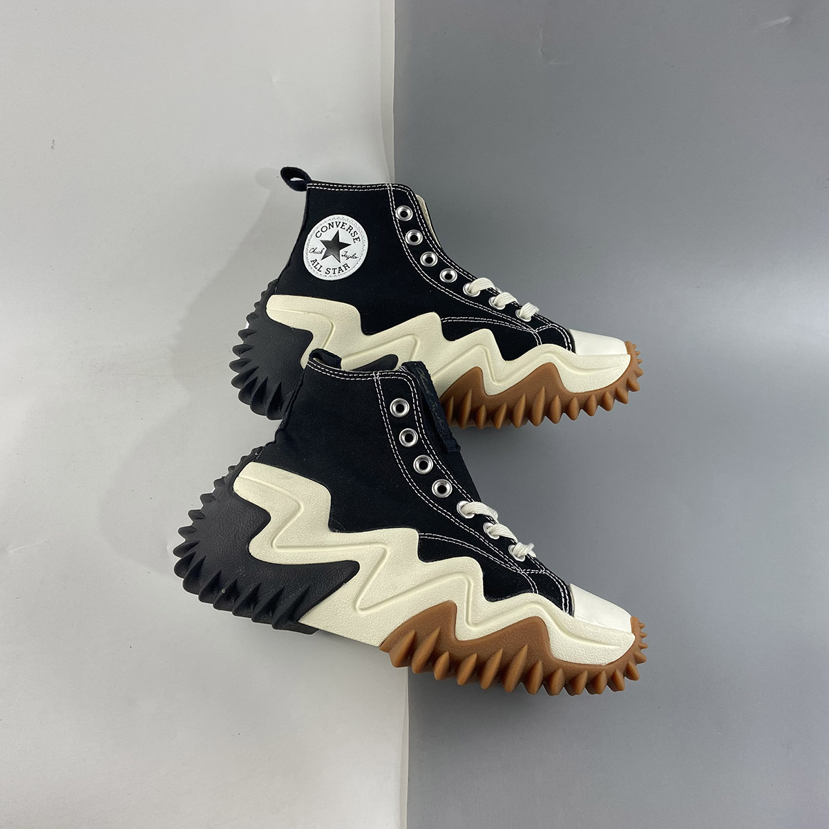 Converse-Run-Star-Motion-Black-White-Gum-Honey-For-Sale-1