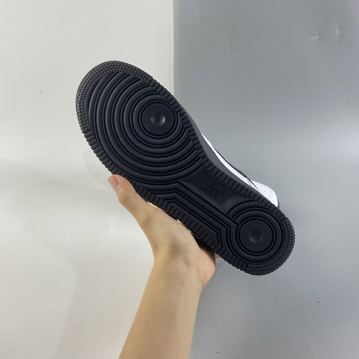 Nike-Air-Force-1-Low-Black-White-For-Sale-5