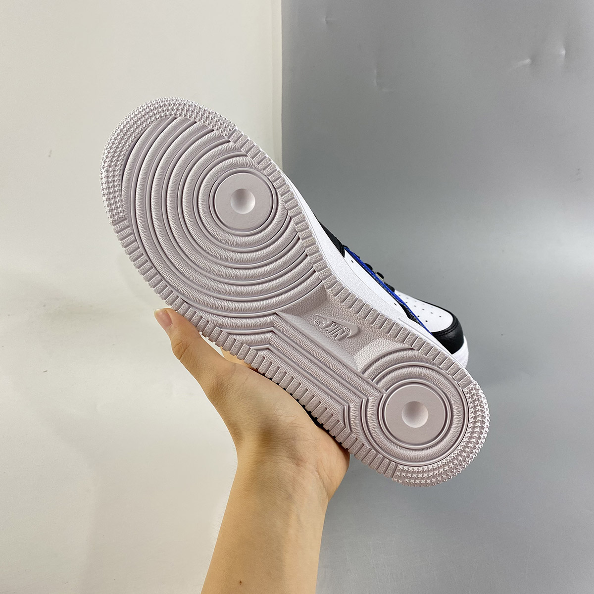 Nike-Air-Force-1-Low-Shooting-Stars-White-Black-Blue-For-Sale-6