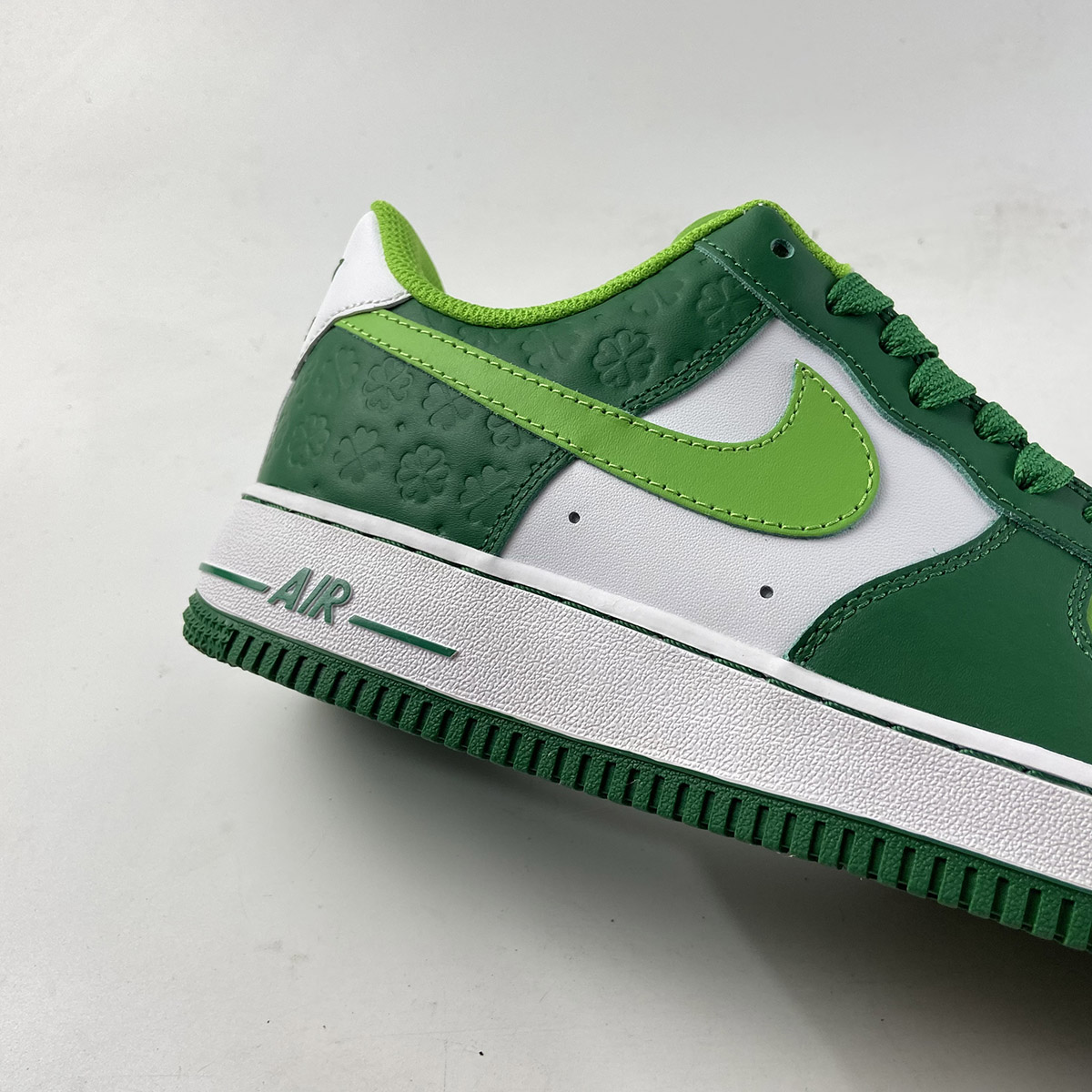 Nike-Air-Force-1-St-Patricks-Day-Pine-Green-Mean-Green-White-For-Sale-2
