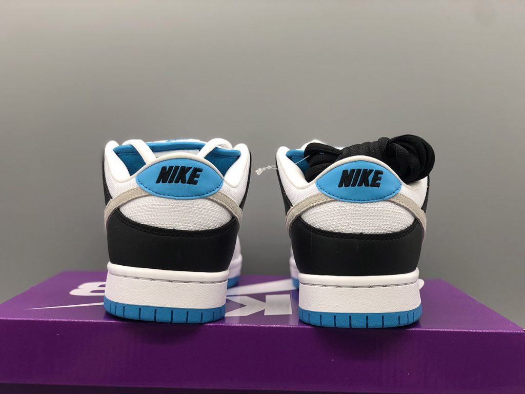 laser blue dunks