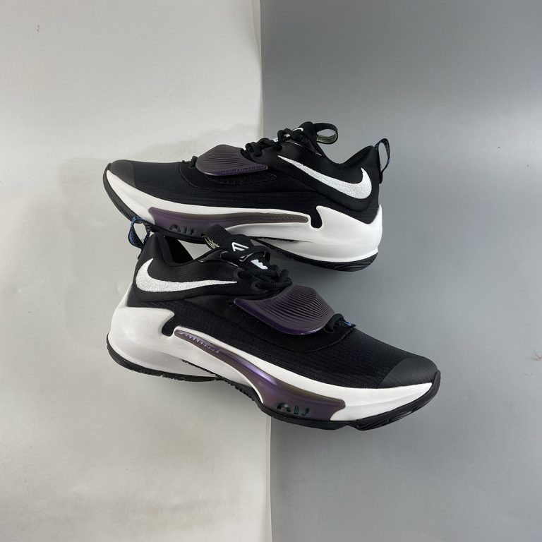 zoom freak 3 stores