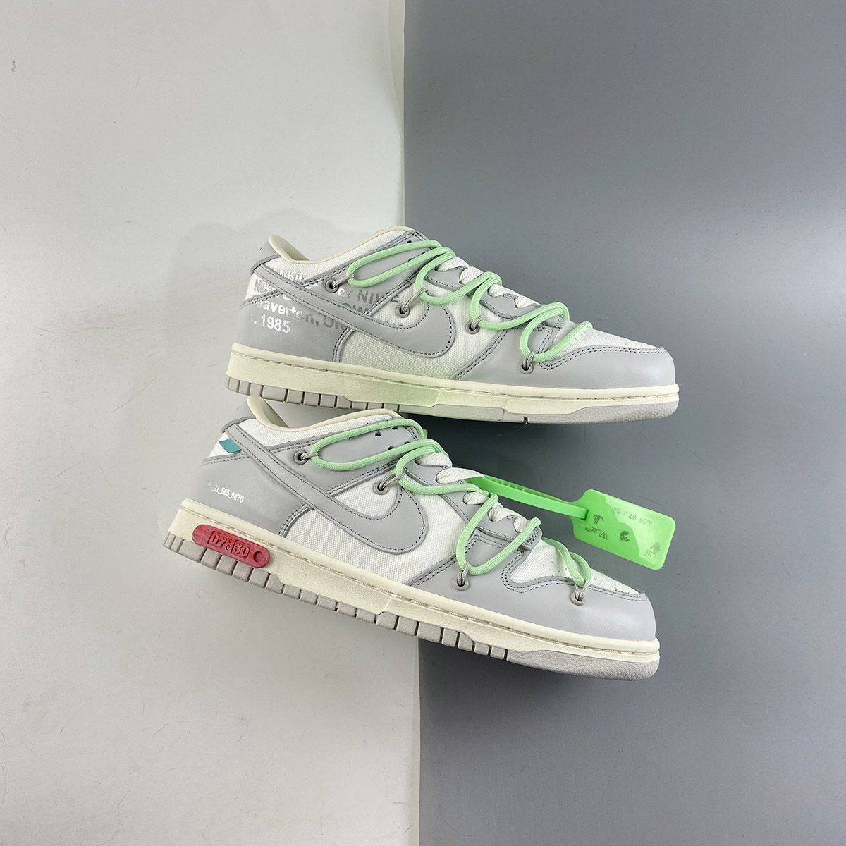 nike sb dunk off white green