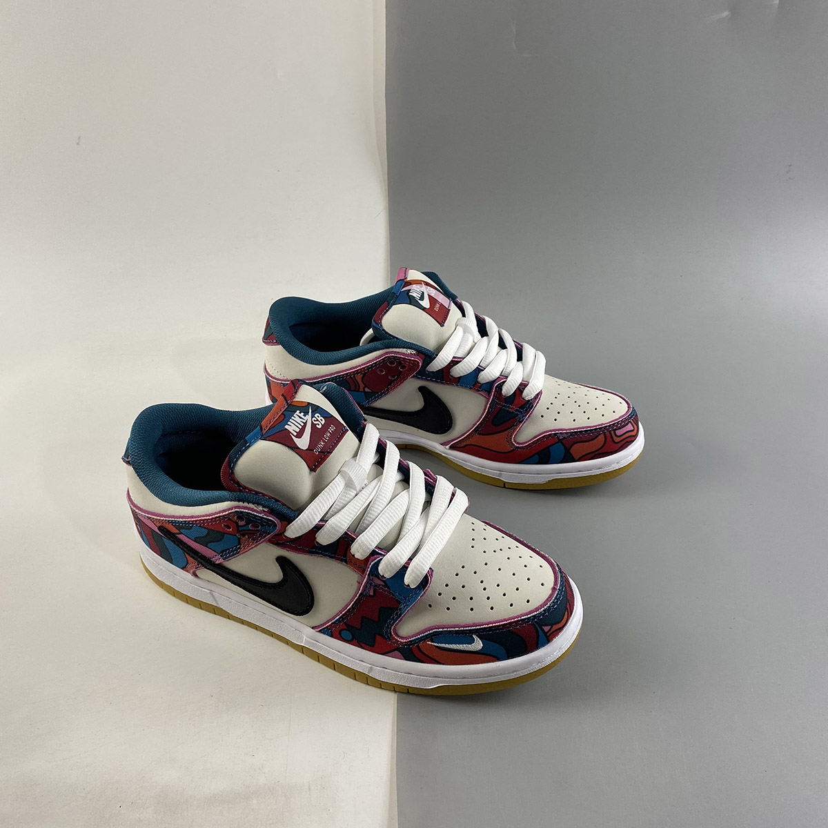 Parra x Nike SB Dunk Low “Abstract Art” Fireberry/Black For Sale – The ...