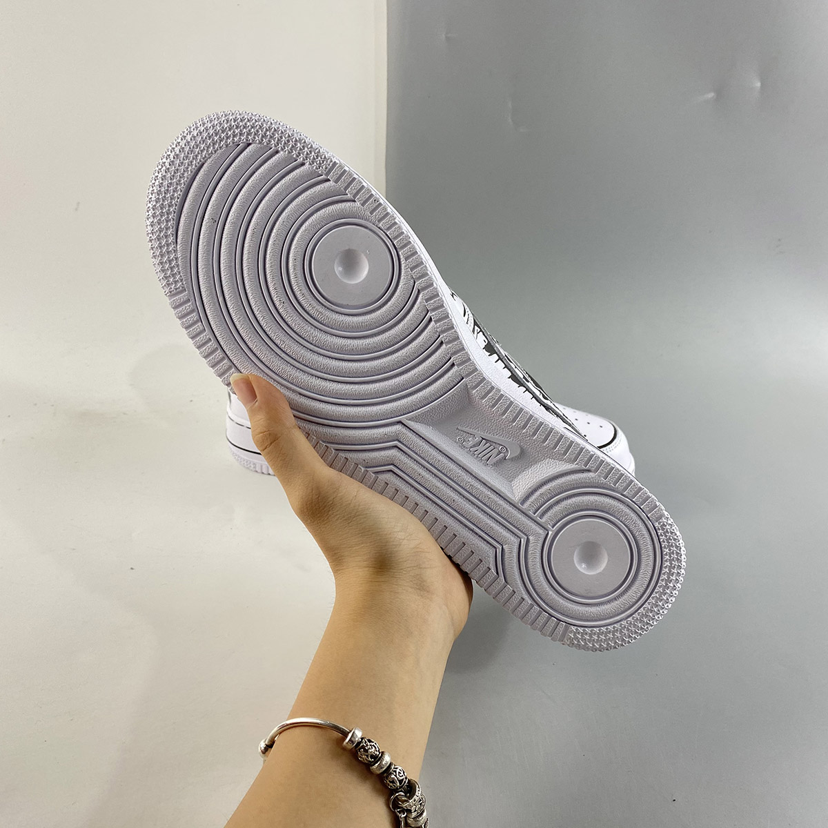 Custom-Nike-Air-Force-1-One-Piece-White-Black-For-Sale-5