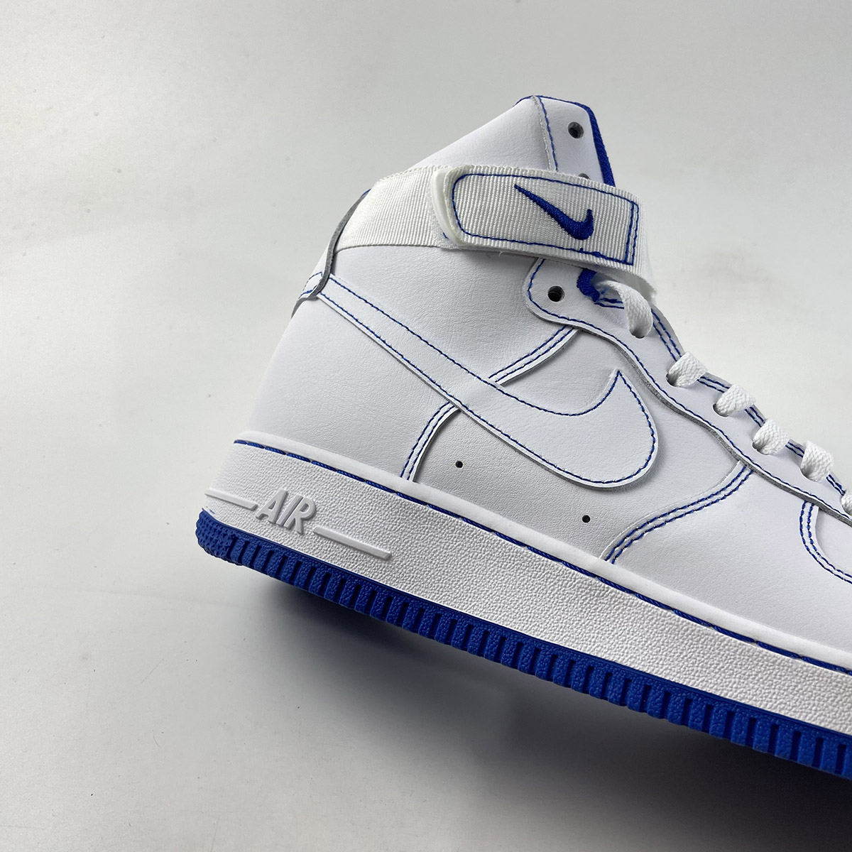 Nike-Air-Force-1-High-White-Royal-Blue-For-Sale-2