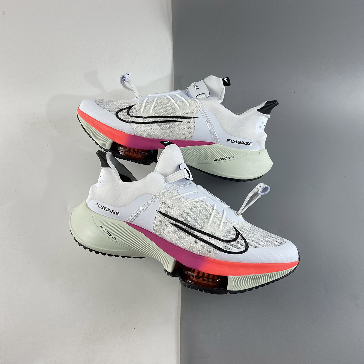 nike tempo next weight
