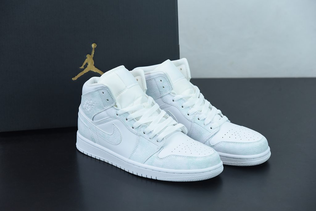 jordan 1 triple white mid