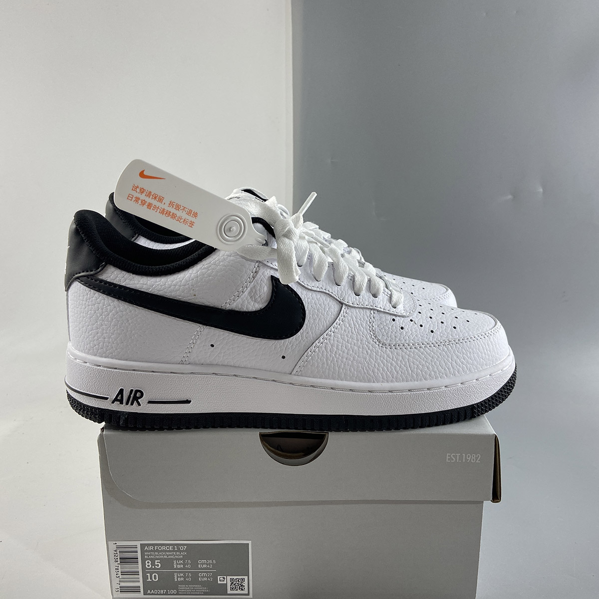 Nike-Air-Force-1-07-SE-White-Black-For-Sale-7