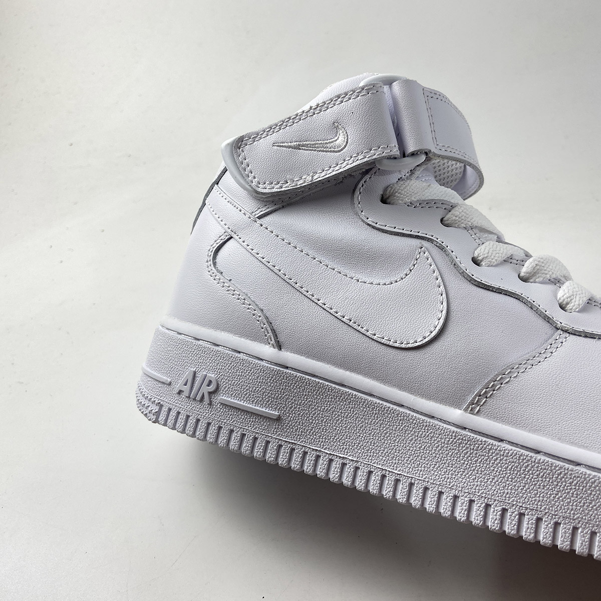 Nike-Air-Force-1-Mid-Triple-White-For-Sale-2