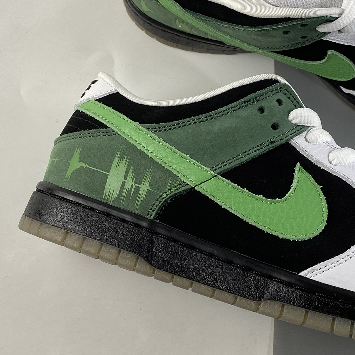 Nike-SB-Dunk-Low-Premium-C&K-Black-Acid-For-Sale-2