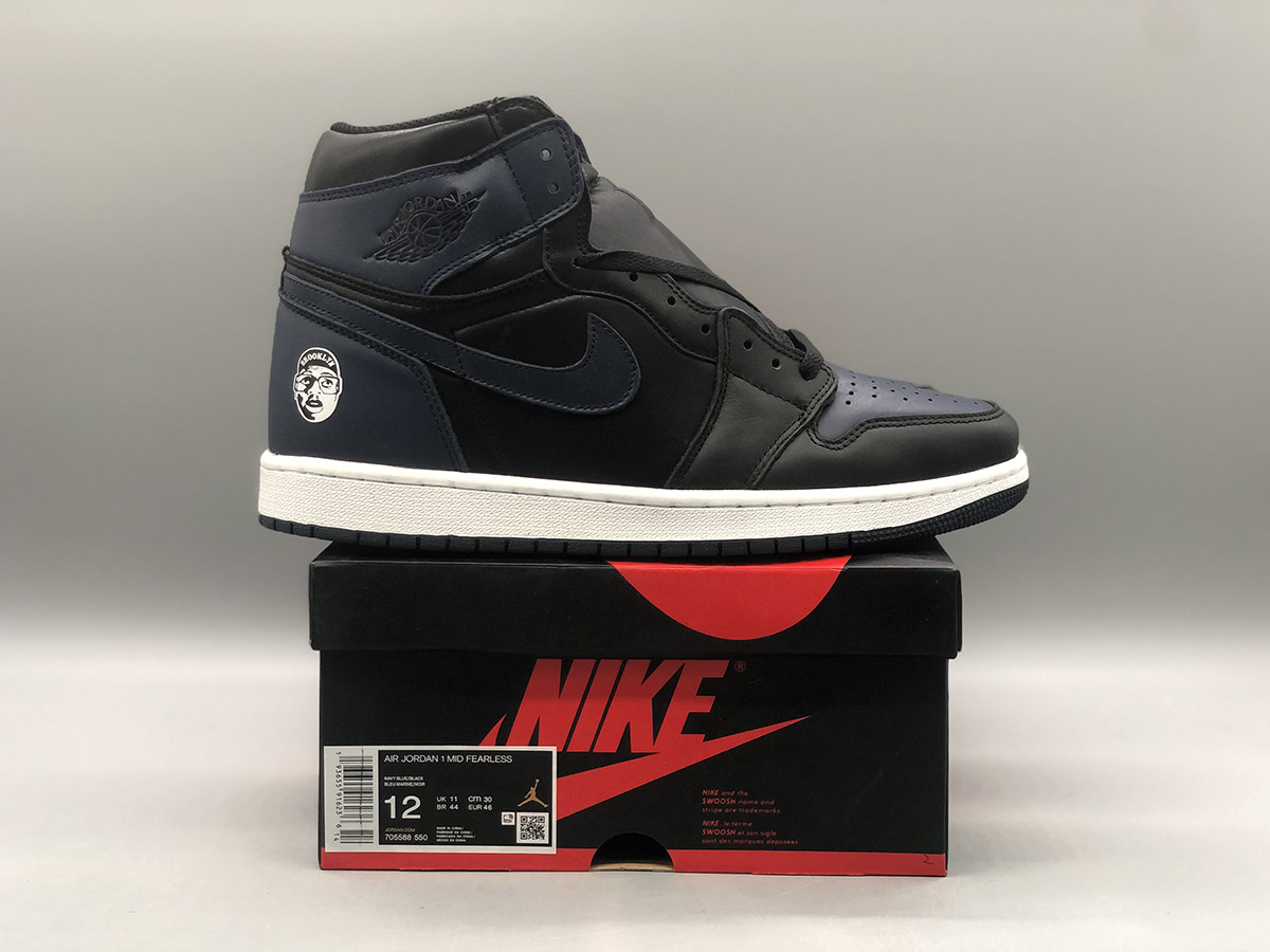 Air-Jordan-1-Retro-High-OG-Mars-Blackmon-Midnight-Navy-Black-White-For-Sale-8