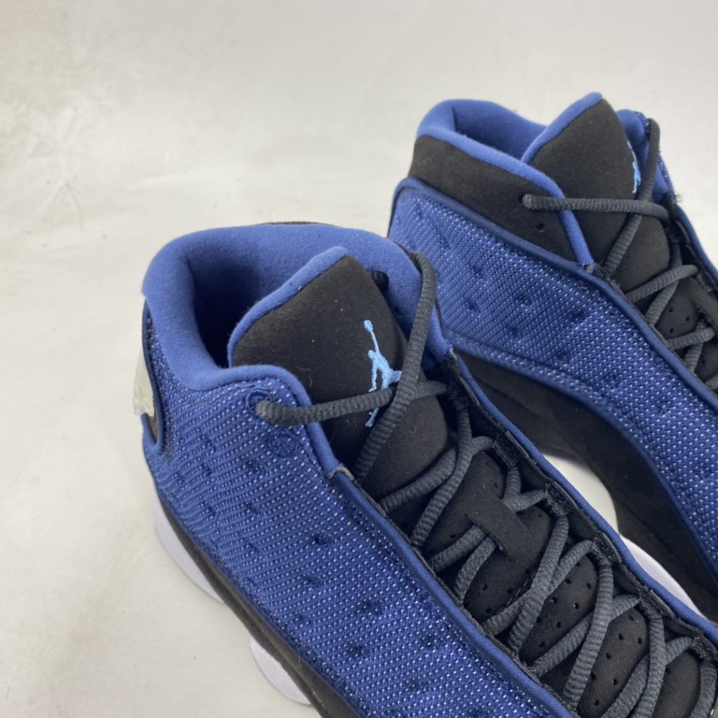 navy blue and white jordan 13