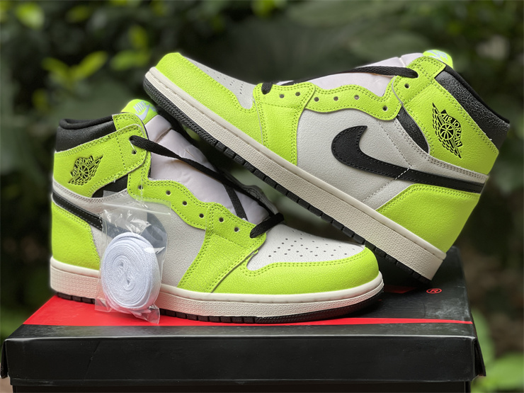 Air-Jordan-1-High-OG-Volt-Black-Sail-For-Sale-1