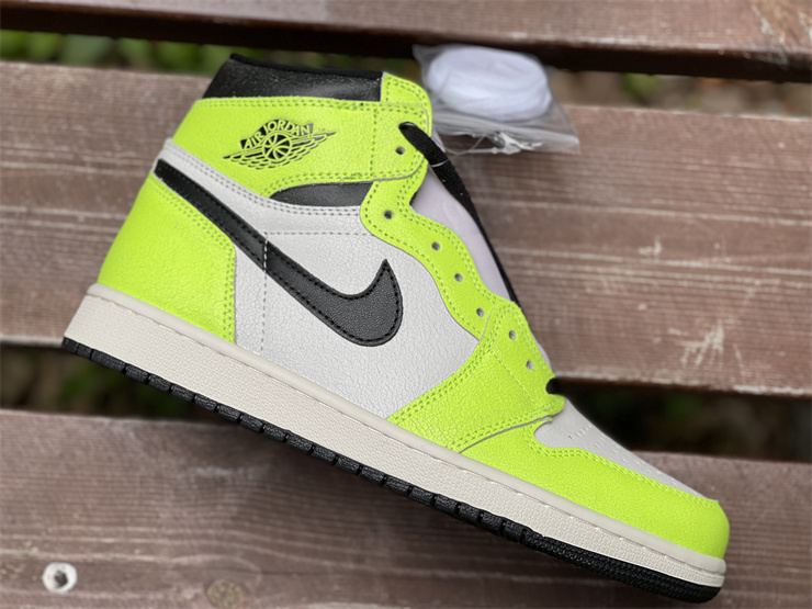 Air-Jordan-1-High-OG-Volt-Black-Sail-For-Sale-10