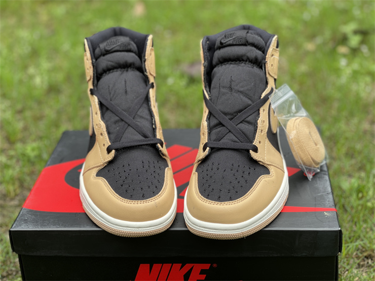 Air-Jordan-1-Retro-High-OG-Heirloom-Vachetta-Tan-Black-Sail-For-Sale-8