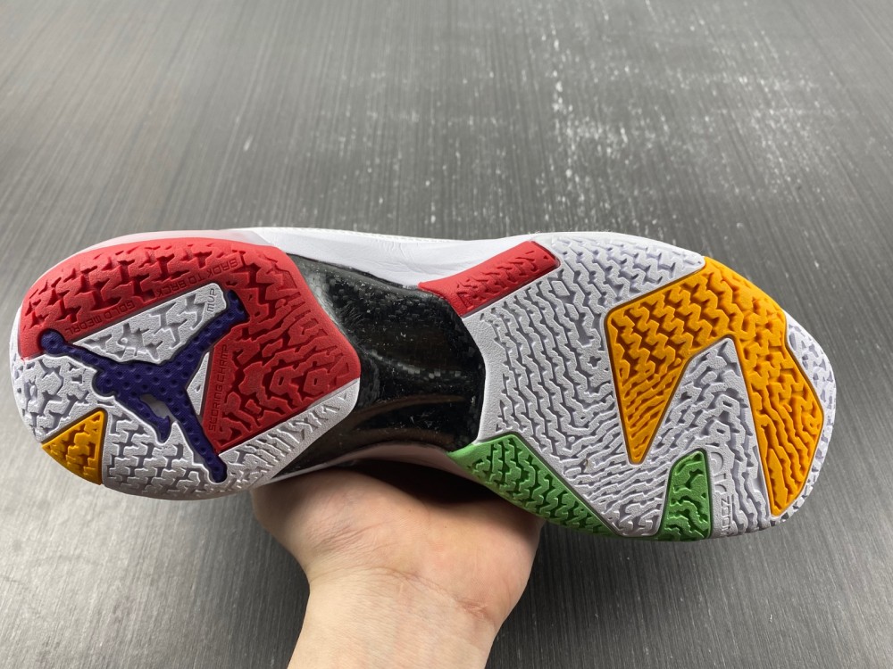 Air-Jordan-37-Hare-White-True-Red-Light-Silver-Black-Citrus-9