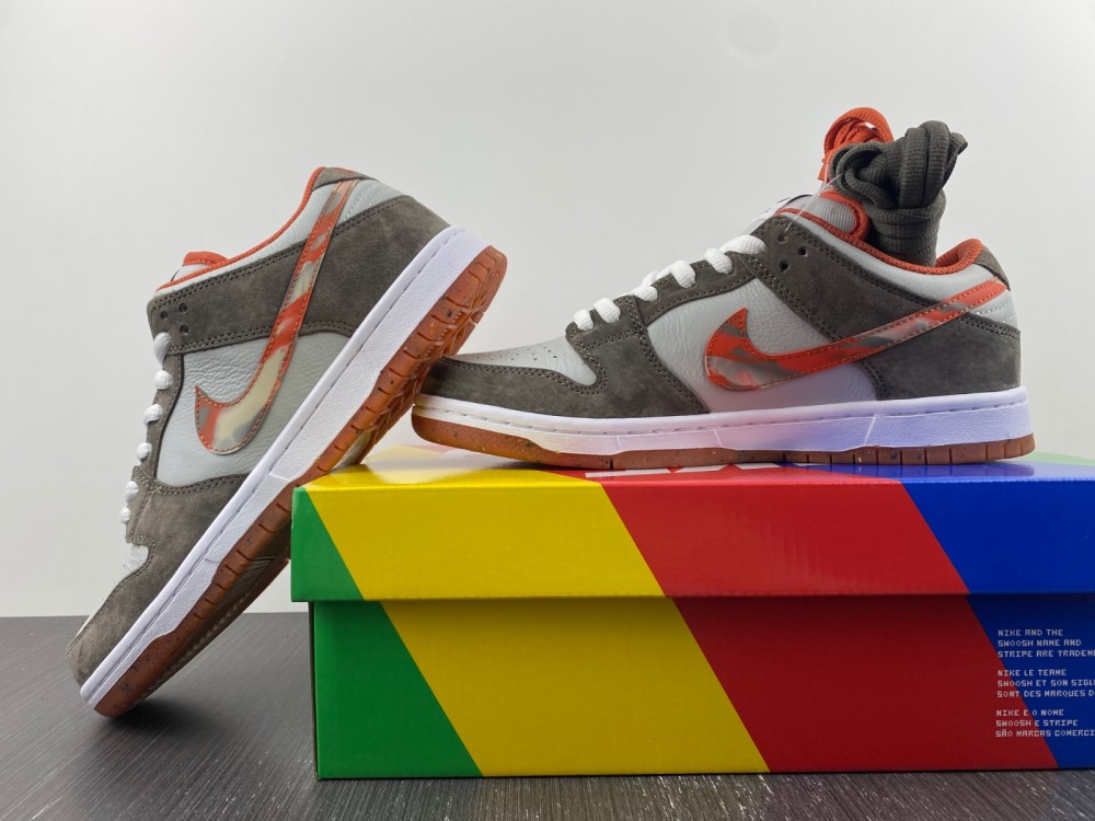 Crushed-DC-X-Nike-SB-Dunk-Low-White-Orange-Brown-For-Sale-4
