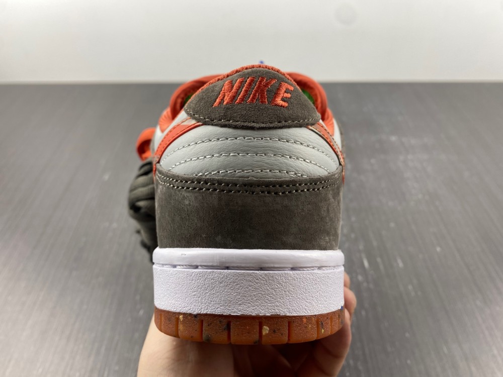 Crushed-DC-X-Nike-SB-Dunk-Low-White-Orange-Brown-For-Sale-7