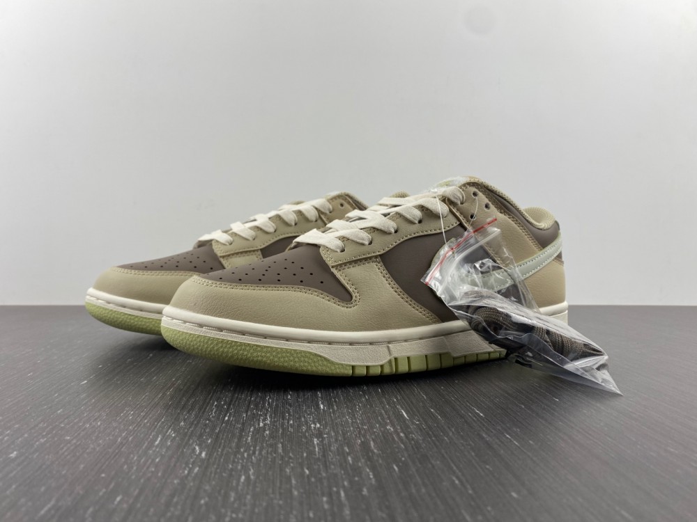 Nike-Dunk-Low-Brown-Mocha-For-Sale-1