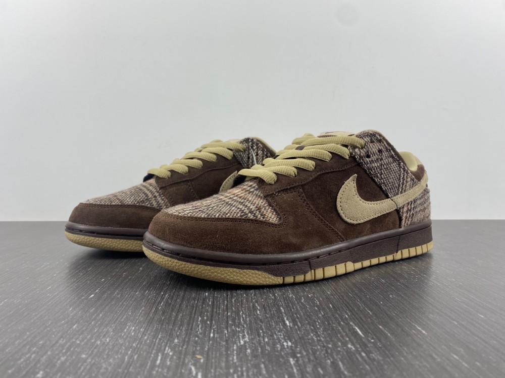 Nike-SB-Dunk-Low-Tweed-Baroque-Brown-Mushroom-For-Sale-2