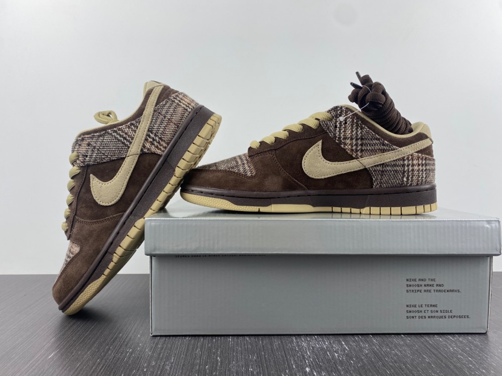 Nike-SB-Dunk-Low-Tweed-Baroque-Brown-Mushroom-For-Sale-4