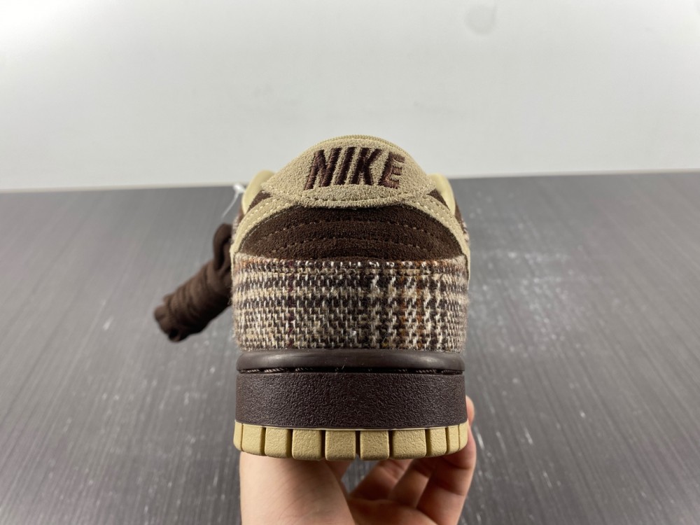 Nike-SB-Dunk-Low-Tweed-Baroque-Brown-Mushroom-For-Sale-9
