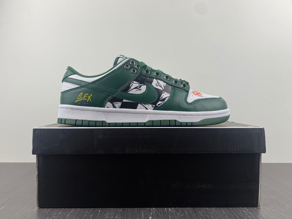 Custom-Nike-Dunk-Low-Michigan-State-White-Varsity-Green-For-Sale-5
