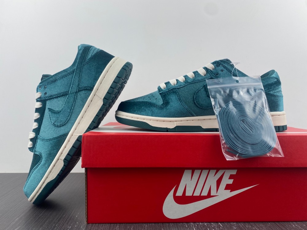 Nike-Dunk-Low-Green-Velvet-Dark-Teal-White-For-Sale-3