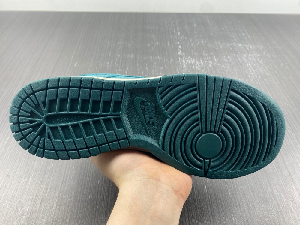 Nike-Dunk-Low-Green-Velvet-Dark-Teal-White-For-Sale-6