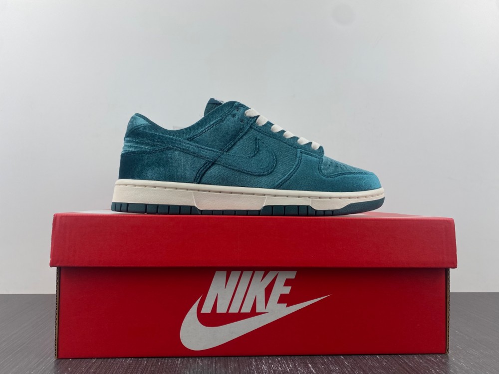 Nike-Dunk-Low-Green-Velvet-Dark-Teal-White-For-Sale-8