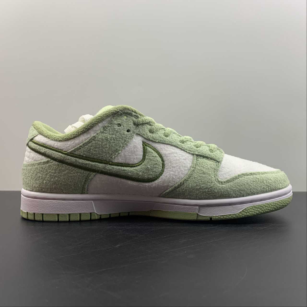 Nike-Dunk-Low-Honeydew-Phantom-Alligator-For-Sale-1