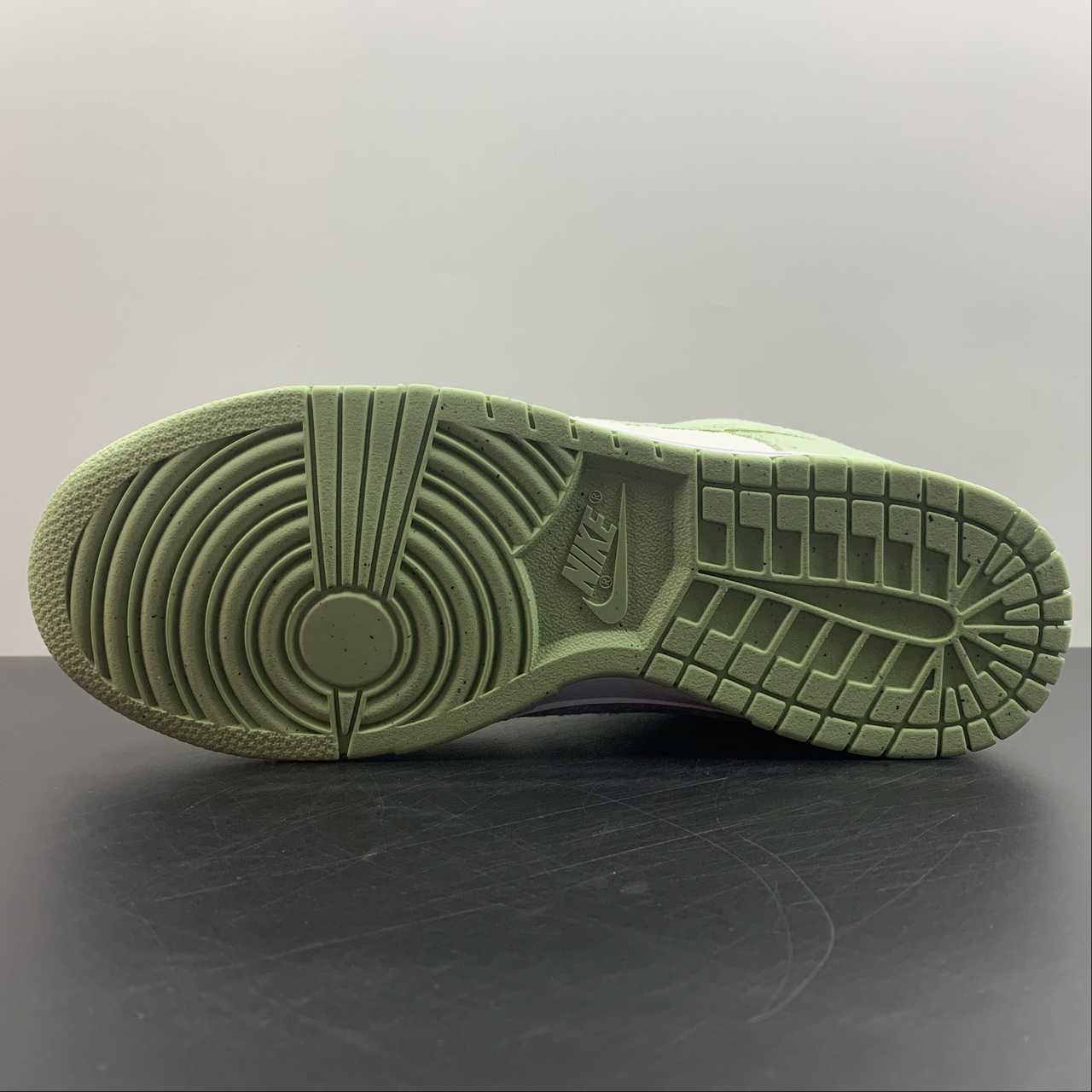 Nike-Dunk-Low-Honeydew-Phantom-Alligator-For-Sale-2