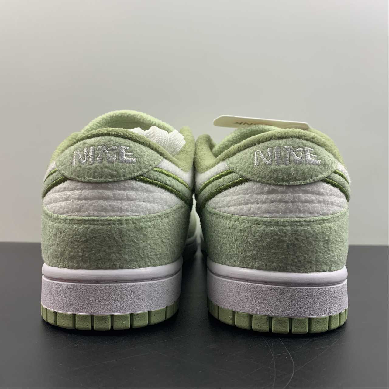 Nike-Dunk-Low-Honeydew-Phantom-Alligator-For-Sale-5