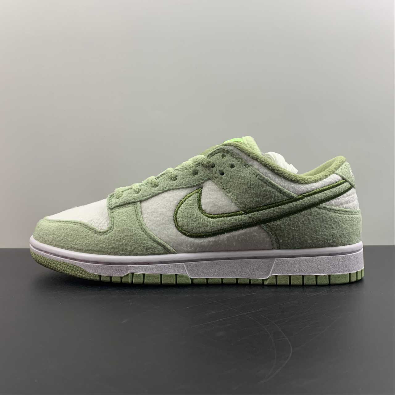 Nike-Dunk-Low-Honeydew-Phantom-Alligator-For-Sale