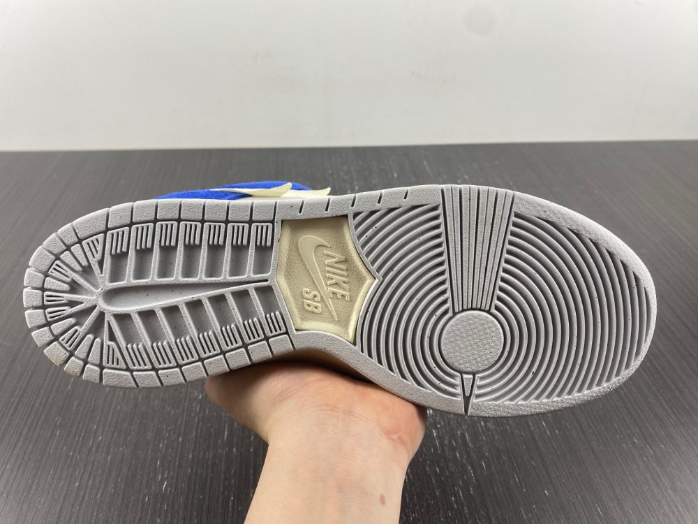 Fly-Streetwear-x-Nike-SB-Dunk-Low-Game-Royal-Sail-Grey-Fog-For-Sale-8