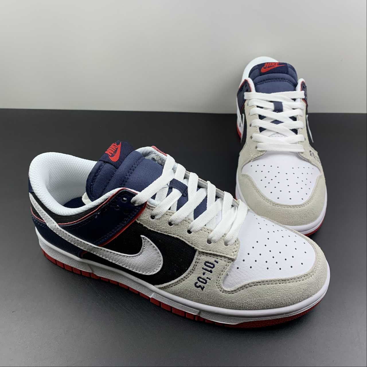 Nike-Dunk-Low-01-03-White-Grey-Dark-Blue-For-Sale-4