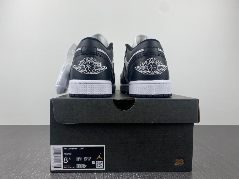 Air-Jordan-1-Low-Panda-White-Black-DC0774-101-For-Sale-7