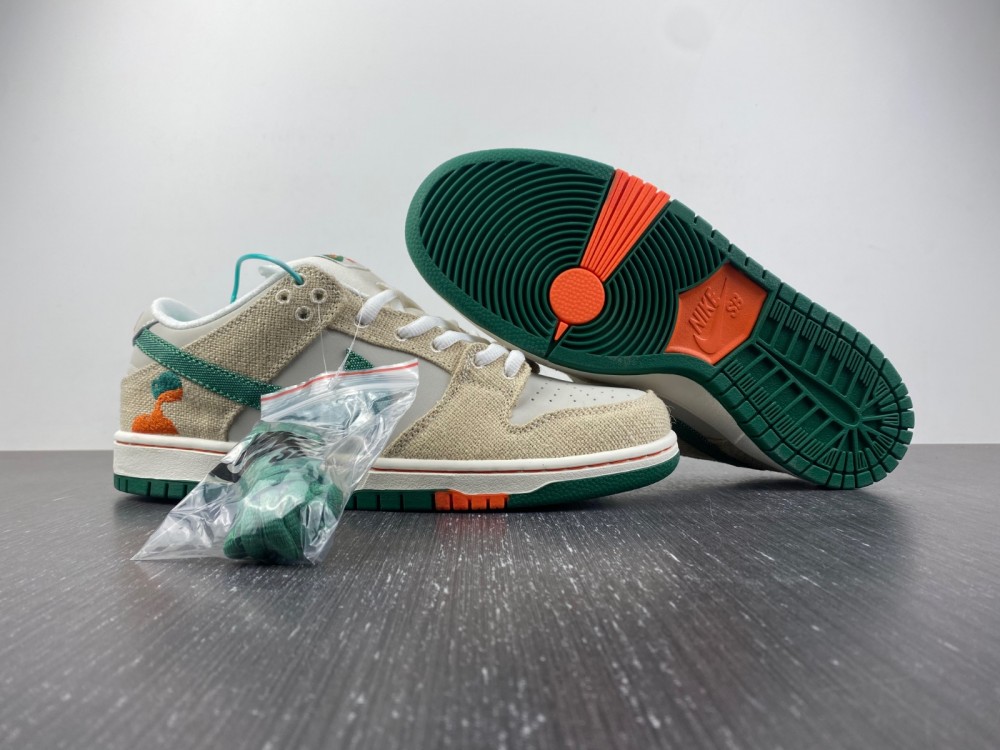 Jarritos-x-Nike-SB-Dunk-Low-Phantom-Safety-Orange-Malachite-For-Sale