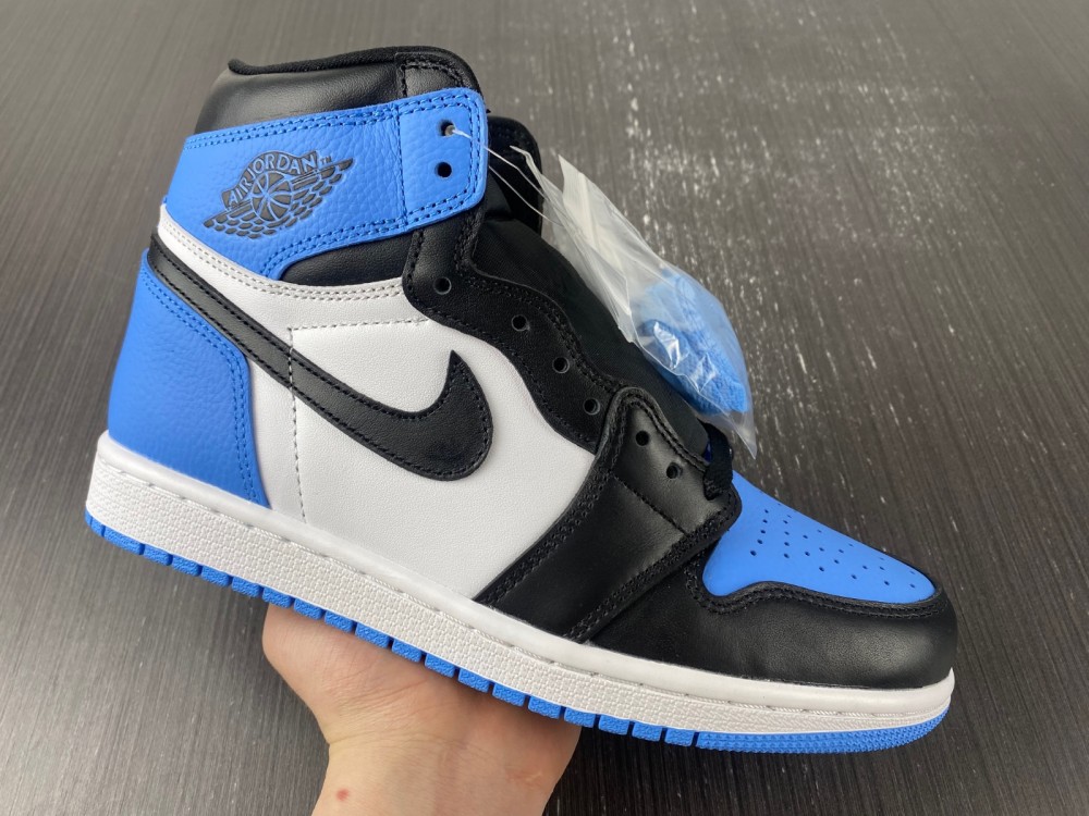 Air-Jordan-1-High-OG-University-Blue-Black-White-For-Sale-3